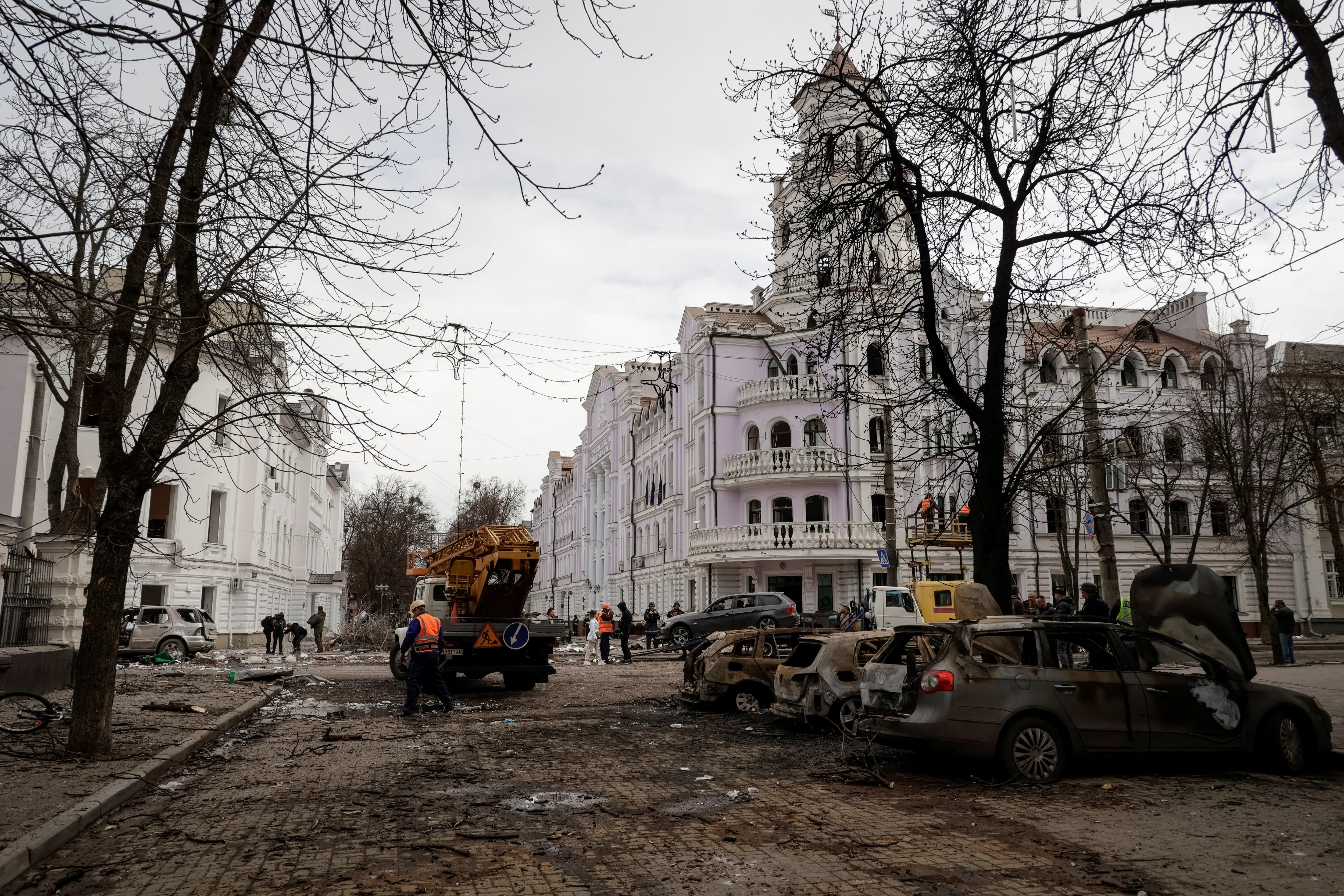 北東部スムイに再びロシアの攻撃、前日の攻撃の死者35人に
