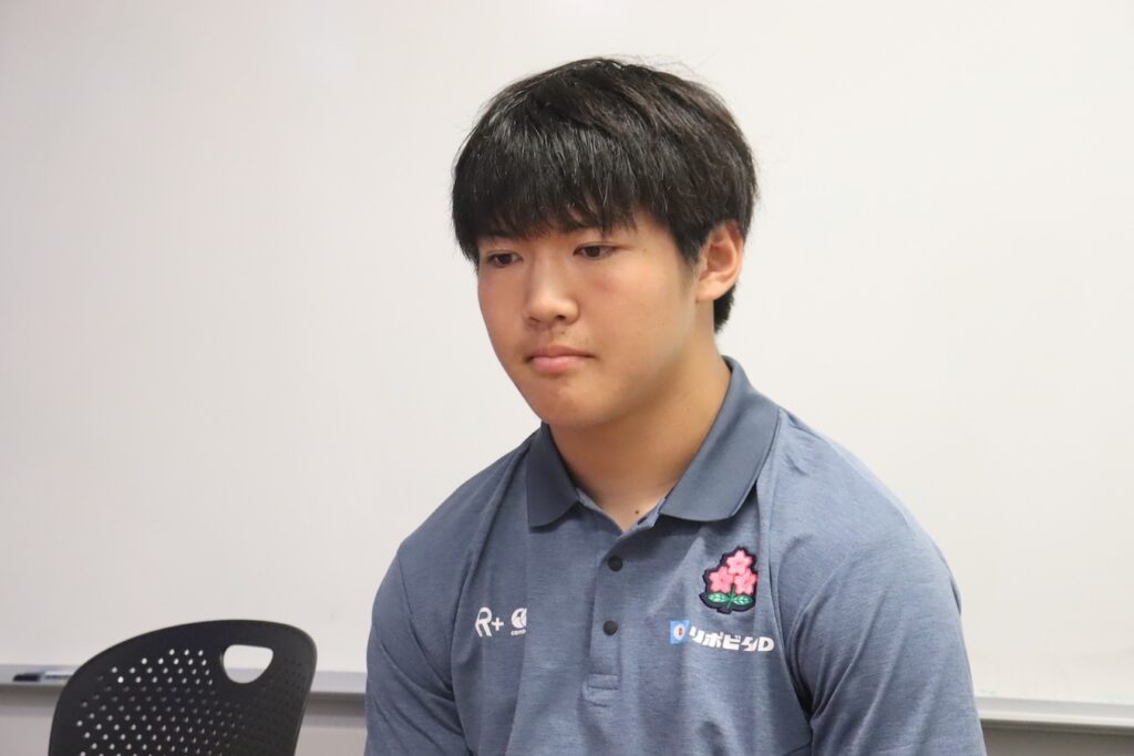豪州遠征最終戦前のU23日本代表、中森真翔［筑波大］は「スピード、高さを生かせる」FLで成長目指す。