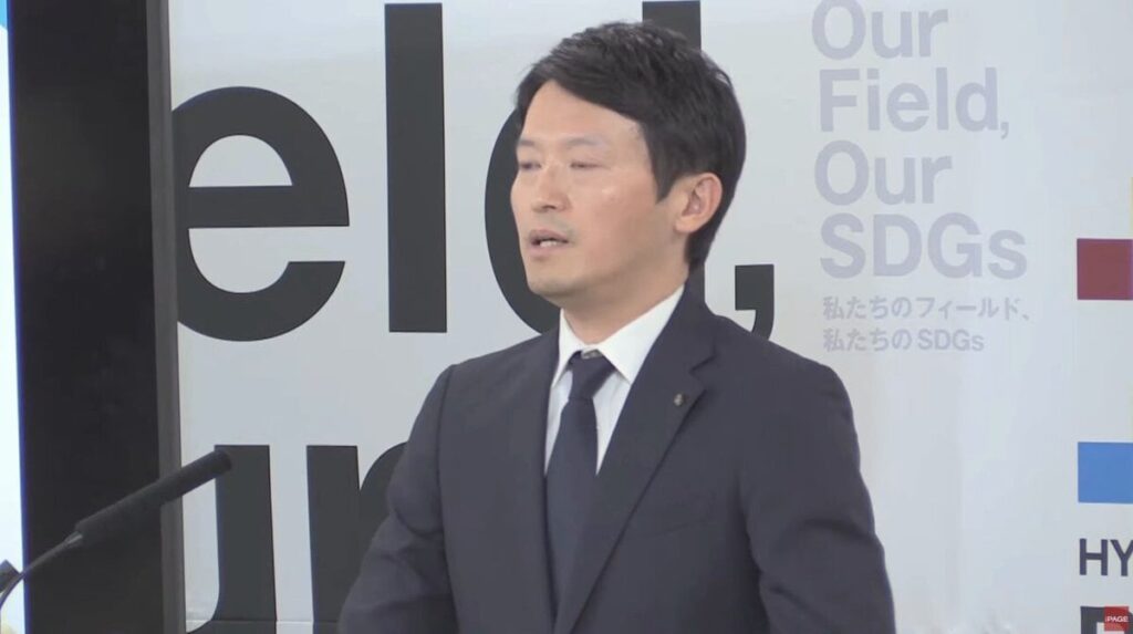 ノイホイ「法解釈として間違ってます」 斎藤「ご指摘は…」 ノイホイ「中央省庁の法解釈です」 斎藤「兵庫県における対応問題については個別で」 ノイホイ「いつから兵庫は斎藤人民共和国になったんです？消費者庁の法解釈が兵庫では通用しない？」 斎藤「兵庫県の問題は兵庫県の方で」