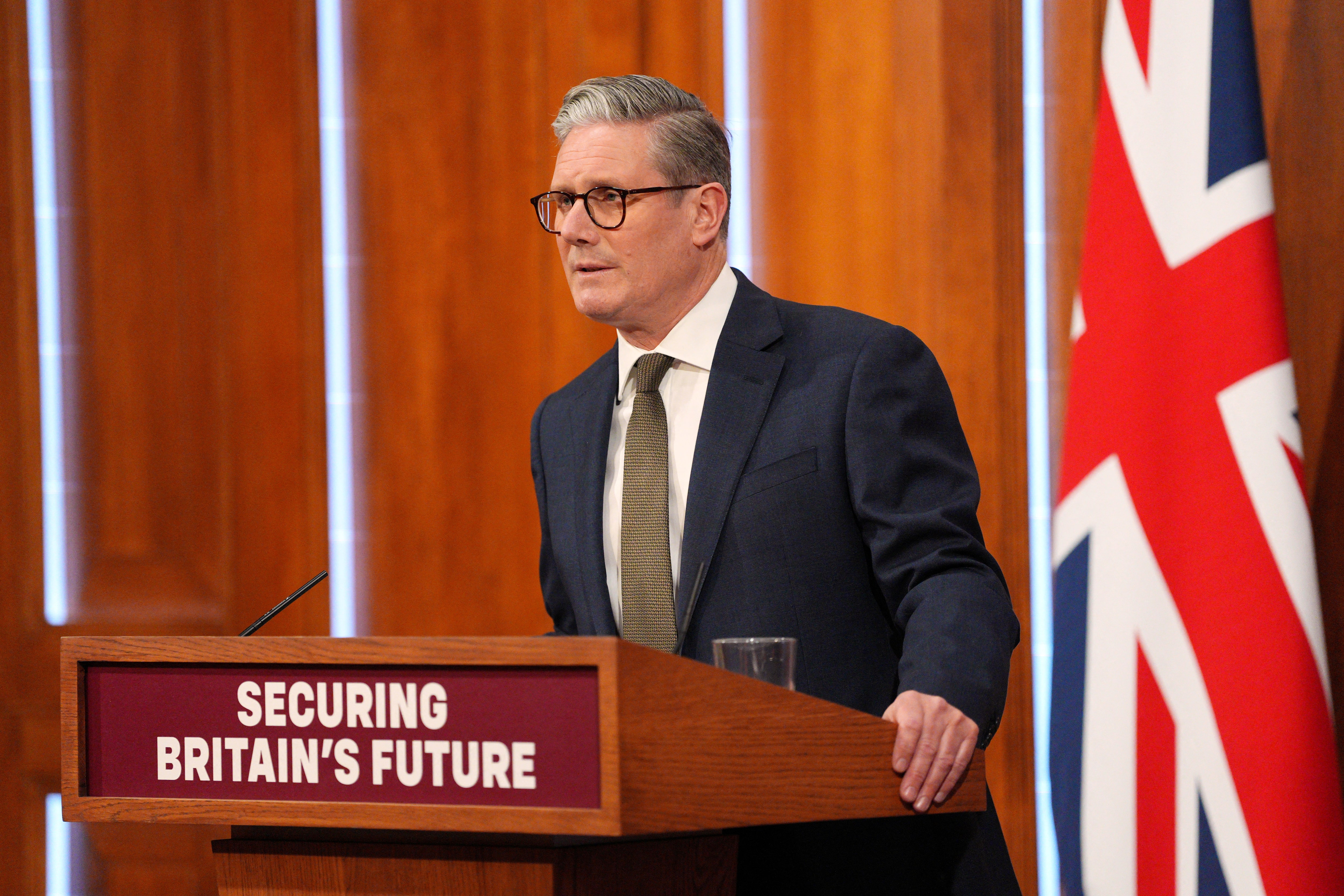 英米首脳、貿易など協議　ウクライナ・イラン情勢も