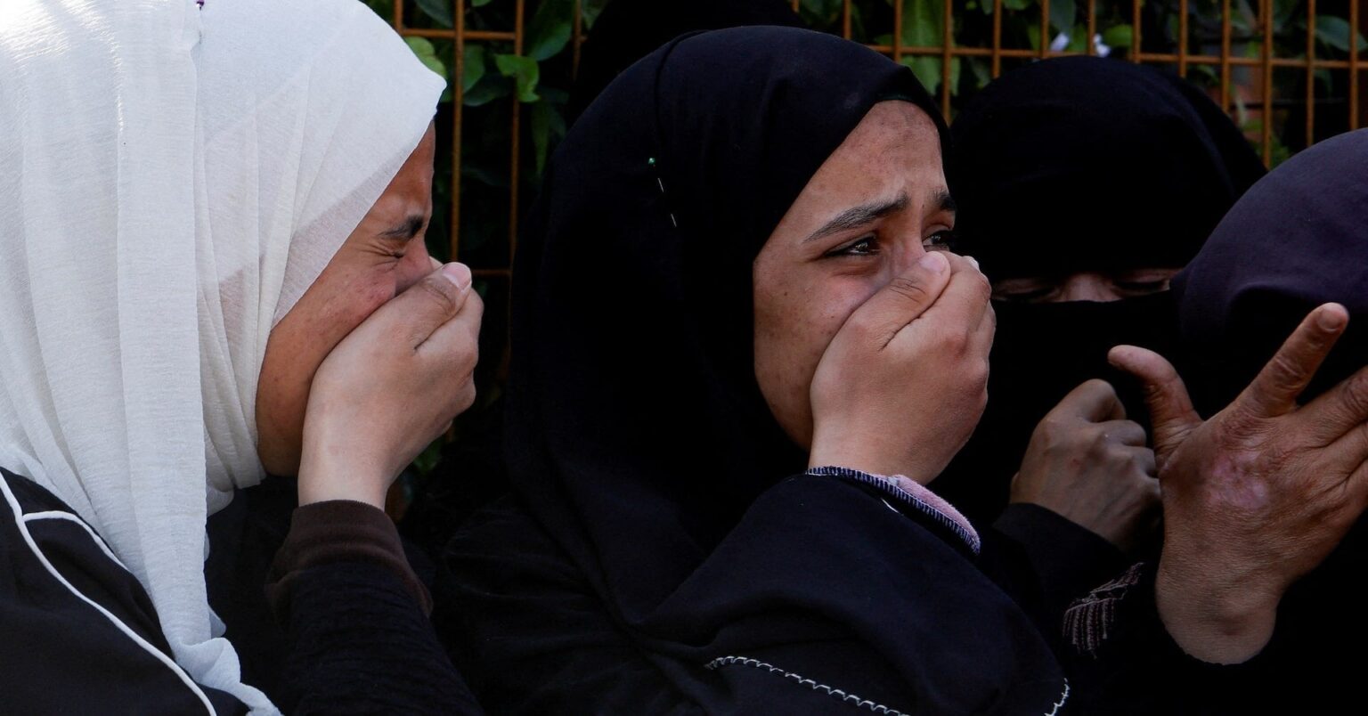 ガザの砂地から救助隊15人の遺体回収、国連がイスラエルに説明要求