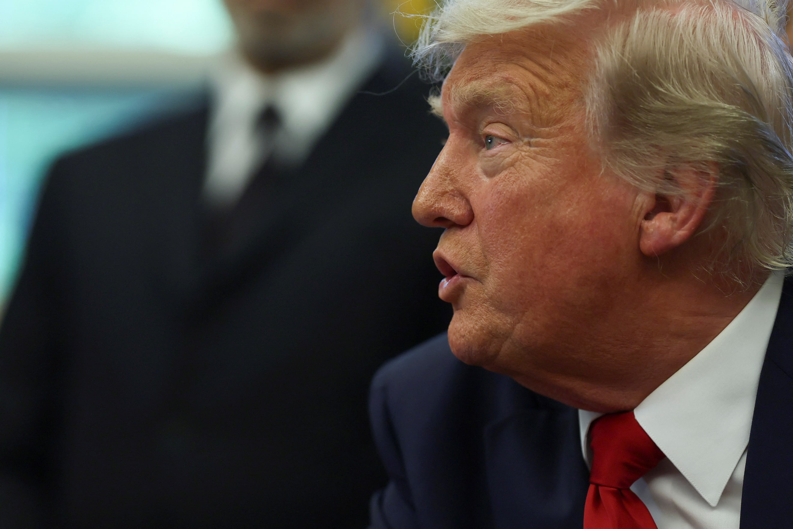 カナダ製自動車への25％関税、引き上げの可能性　トランプ氏言及