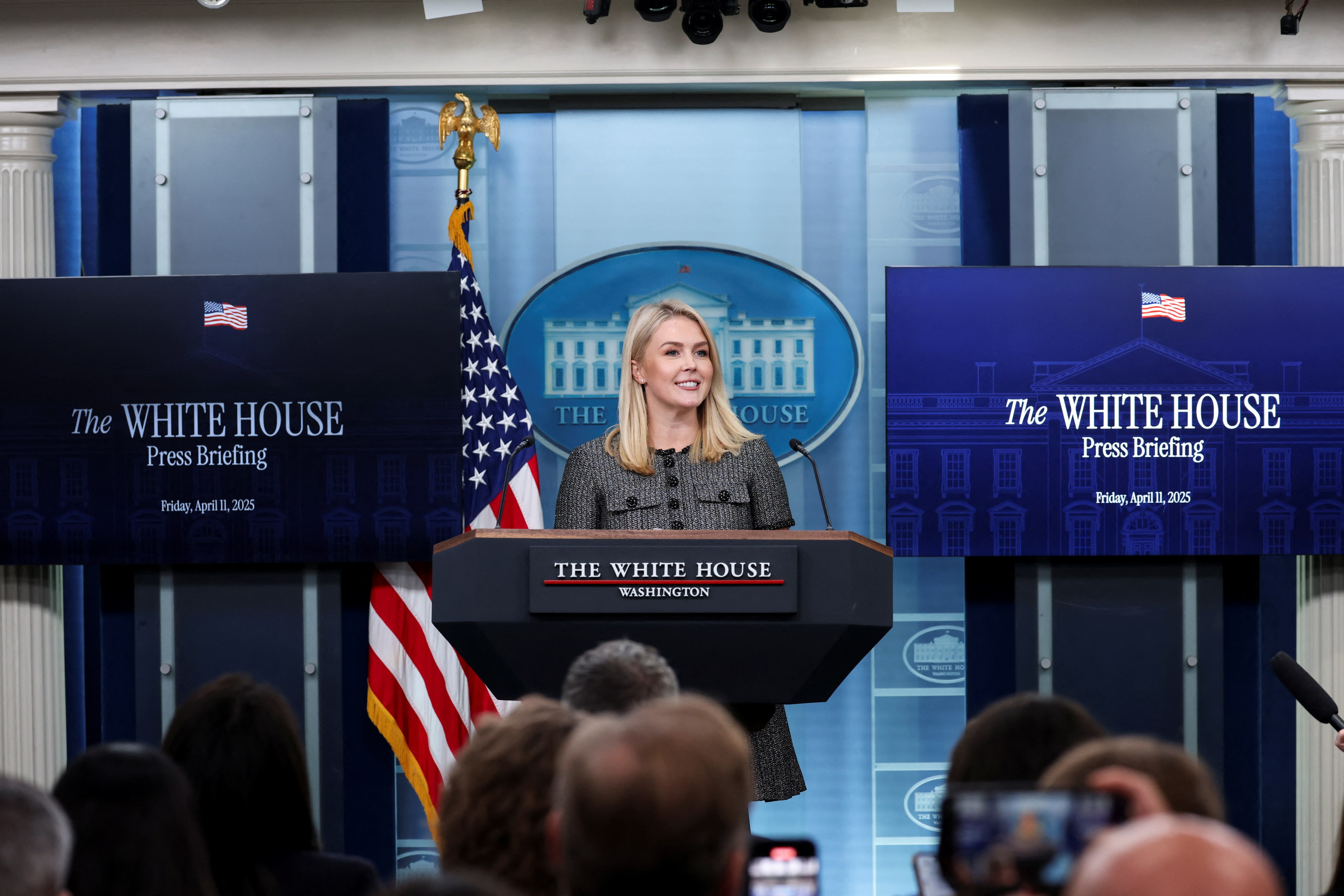 米政権、通信社の代表取材を交代制に制限　ロイター・ＢＢＧなど