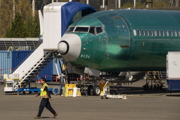 ボーイングは、中国の航空会社によって拒否された飛行機の飛行を開始します