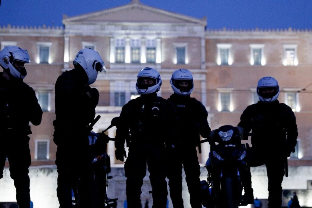 ギリシャの国際的な恩赦 /人権侵害 - 例