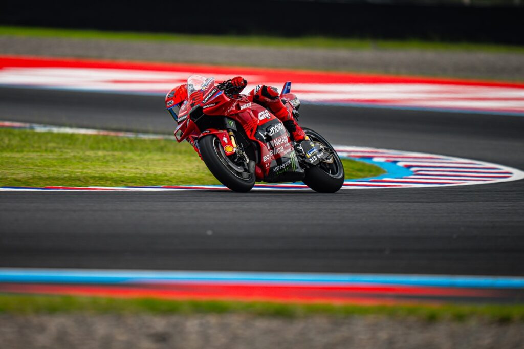 Marc Márquez perfect again, defeats Álex to win the Argentina GP