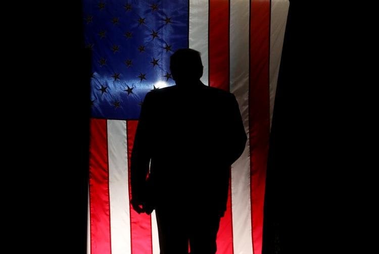 著者：権威主義クーデターはまだ完全ではありません。トランプは危機を必要としています