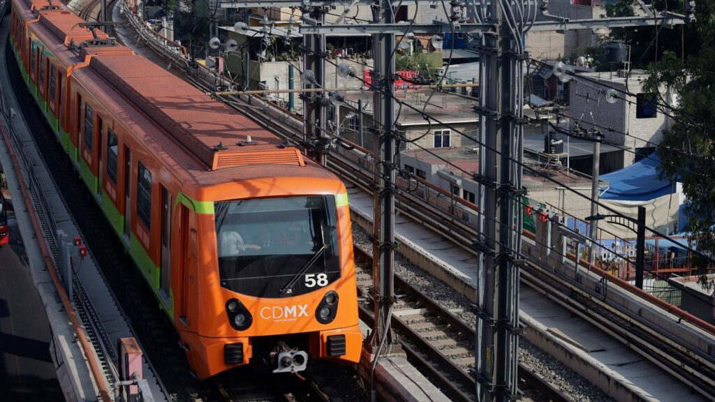 地盤沈下するメキシコシティで、地下鉄システムが危機に直面している | WIRED.jp