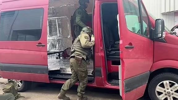 ベラルーシの税関は、ロシアに向かう500 kg以上の爆発物を押収します-Khaama Press
