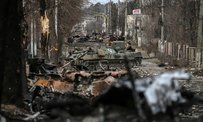 ちょうど3年前、ウクライナはロシア人が撤退を余儀なくされた後、キエフ地域の完全な支配権を取り戻しました。ロシアの主要な損失をもたらしたウクライナによる抵抗の並外れた物語。
