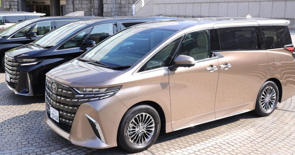 アルファード抱き合わせ販売か トヨタ販社に公取委警告