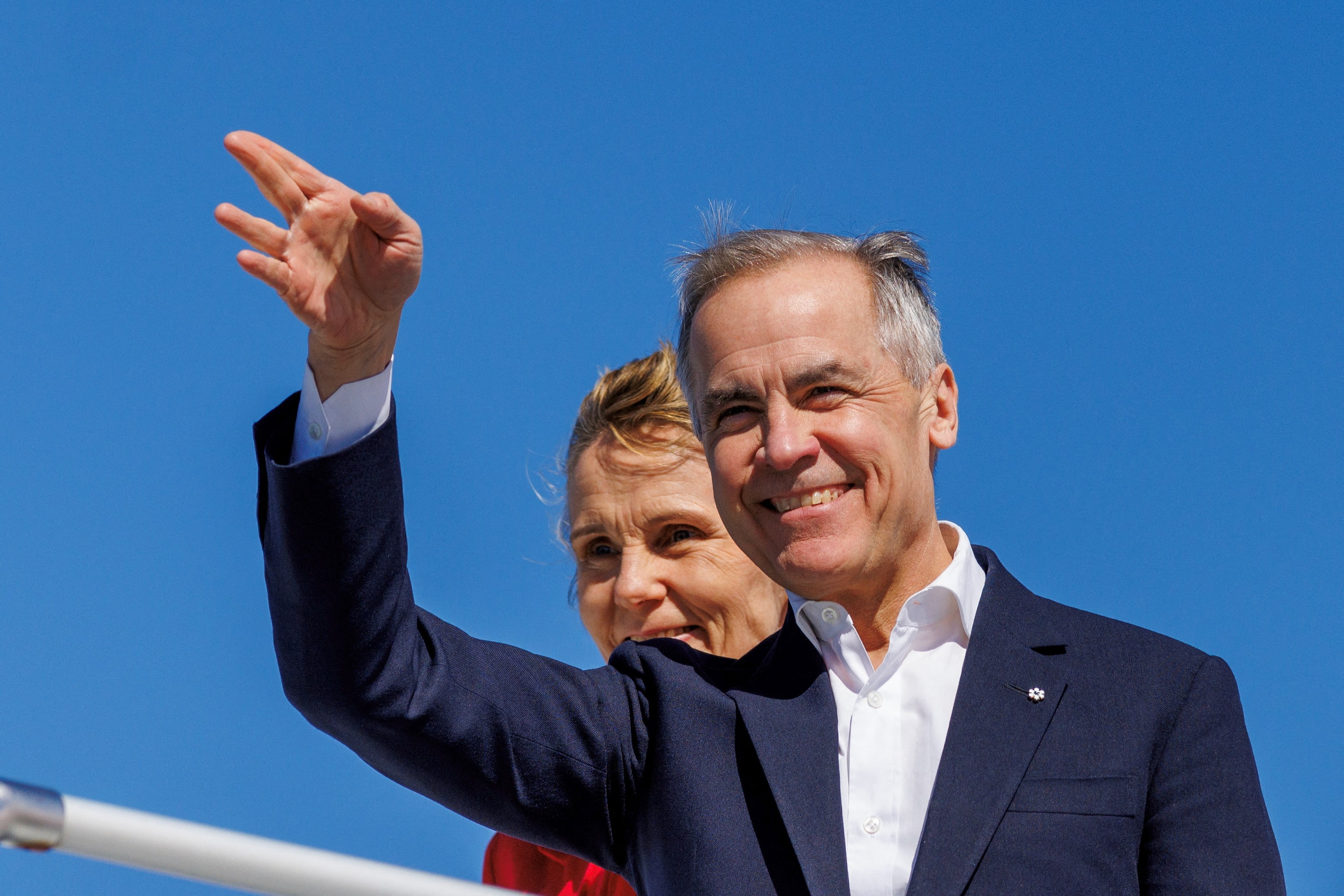 カナダ総選挙、与党が支持率リード　「強い信任を」と首相訴え