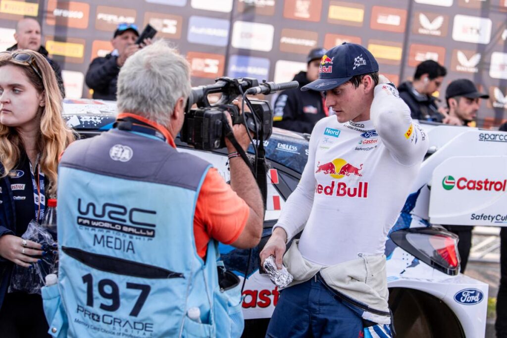 WRCチリ：アドリアン・フルモー「霧に雨にとクレイジー」土曜日コメント集 – RALLYPLUS.NET ラリープラス