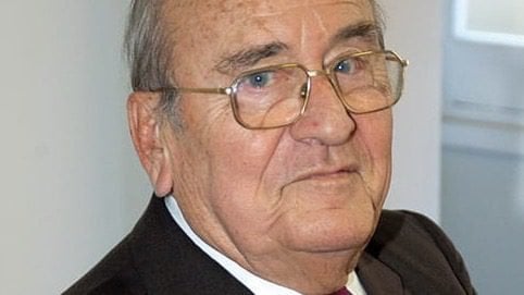 プリンス・レイニエIIIの元心臓専門医であるジャン・ジョセフ・牧師博士は93で死亡した