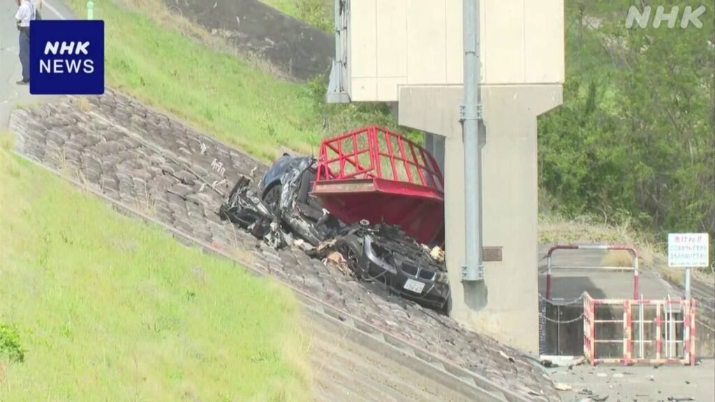 長野 飯田 車が道路脇の水門に衝突 男性4人全員死亡