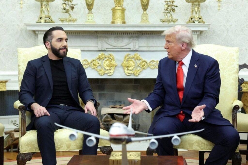 エルサルバドルに誤って「国外追放」の男性、トランプ氏が米国に戻さないと明言