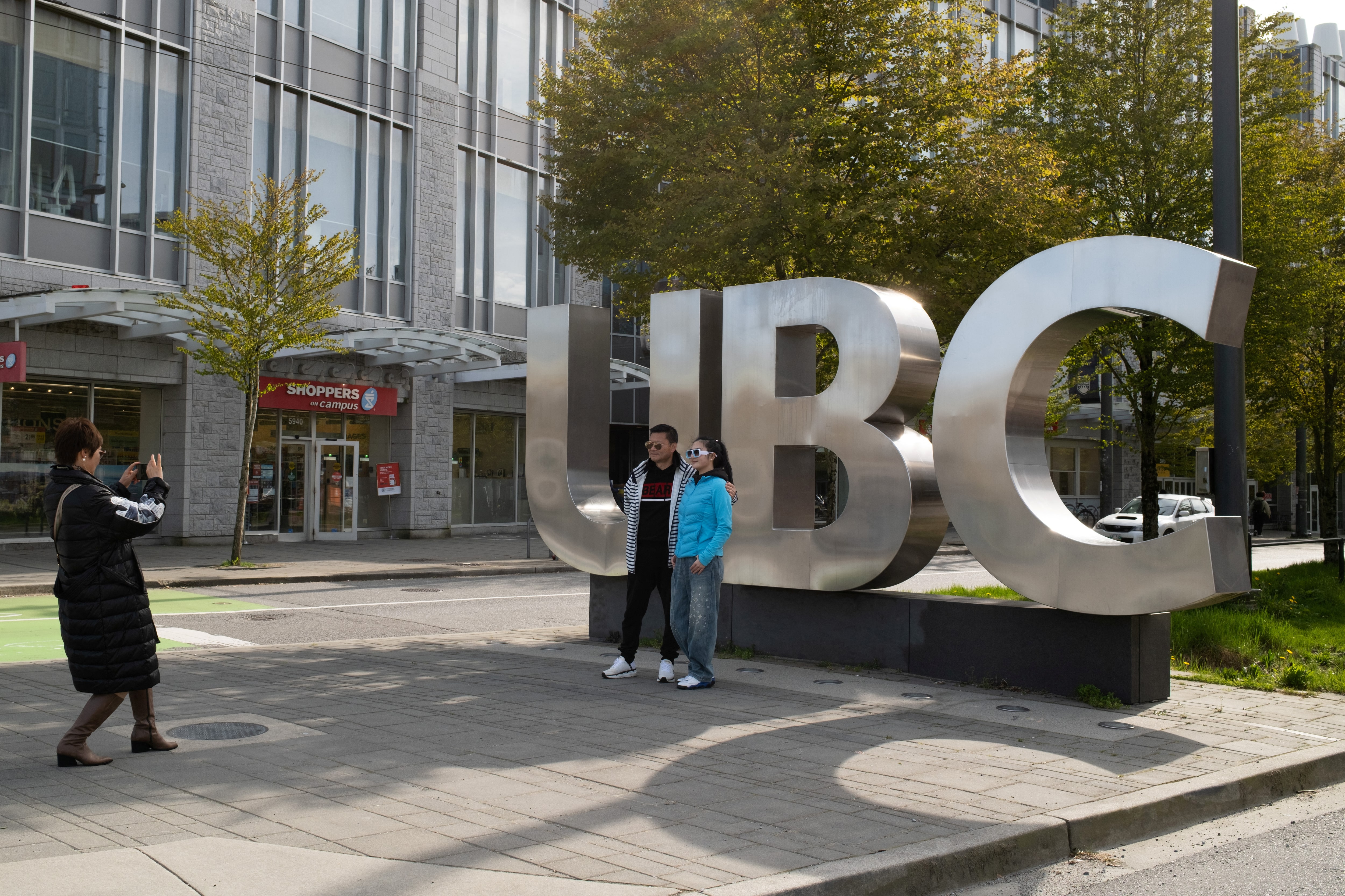 カナダの大学、米国からの入学申請急増　トランプ氏の補助金削減などで