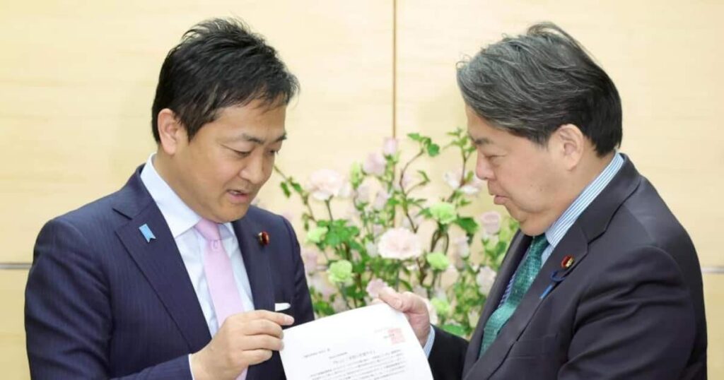消費税引き下げへ「ちゅうちょなく赤字国債を発行したらいい」 国民民主・玉木代表が主張 | 産経新聞