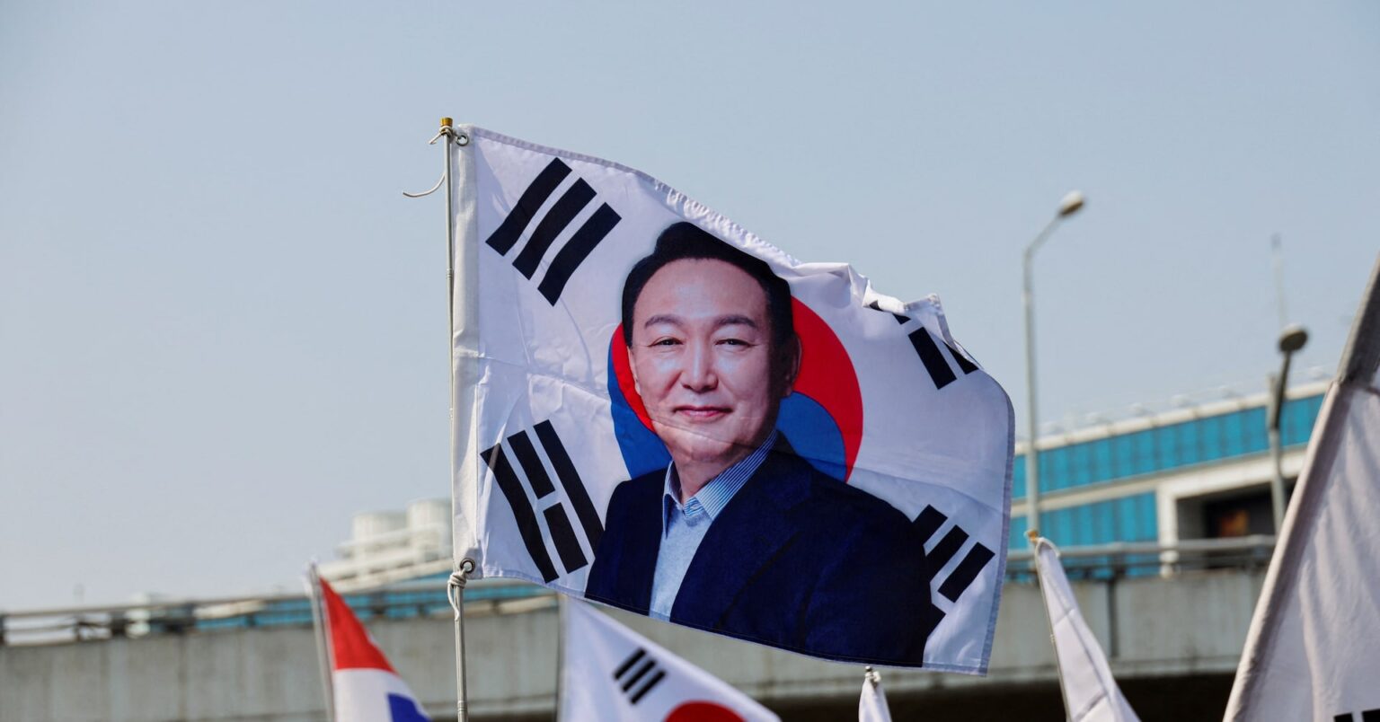 韓国大統領罷免、6月3日選挙か　尹氏「申し訳ない」 | ロイター