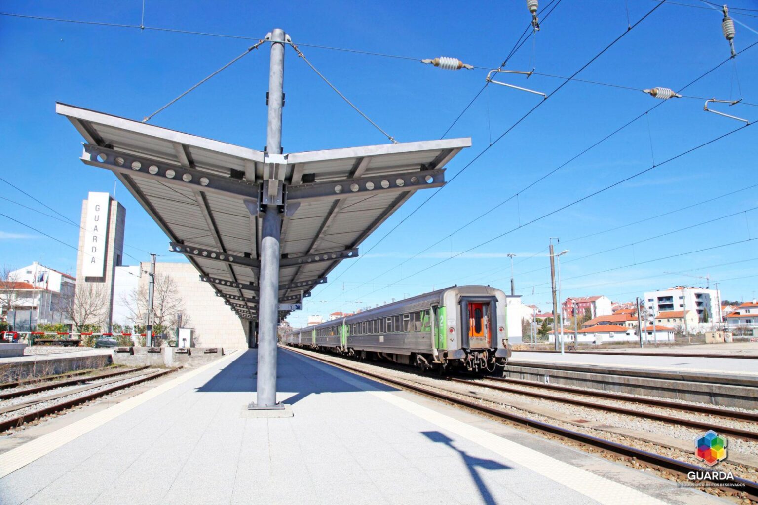 ガードはポルトガルの内部センターにある新しい鉄道ハブになります