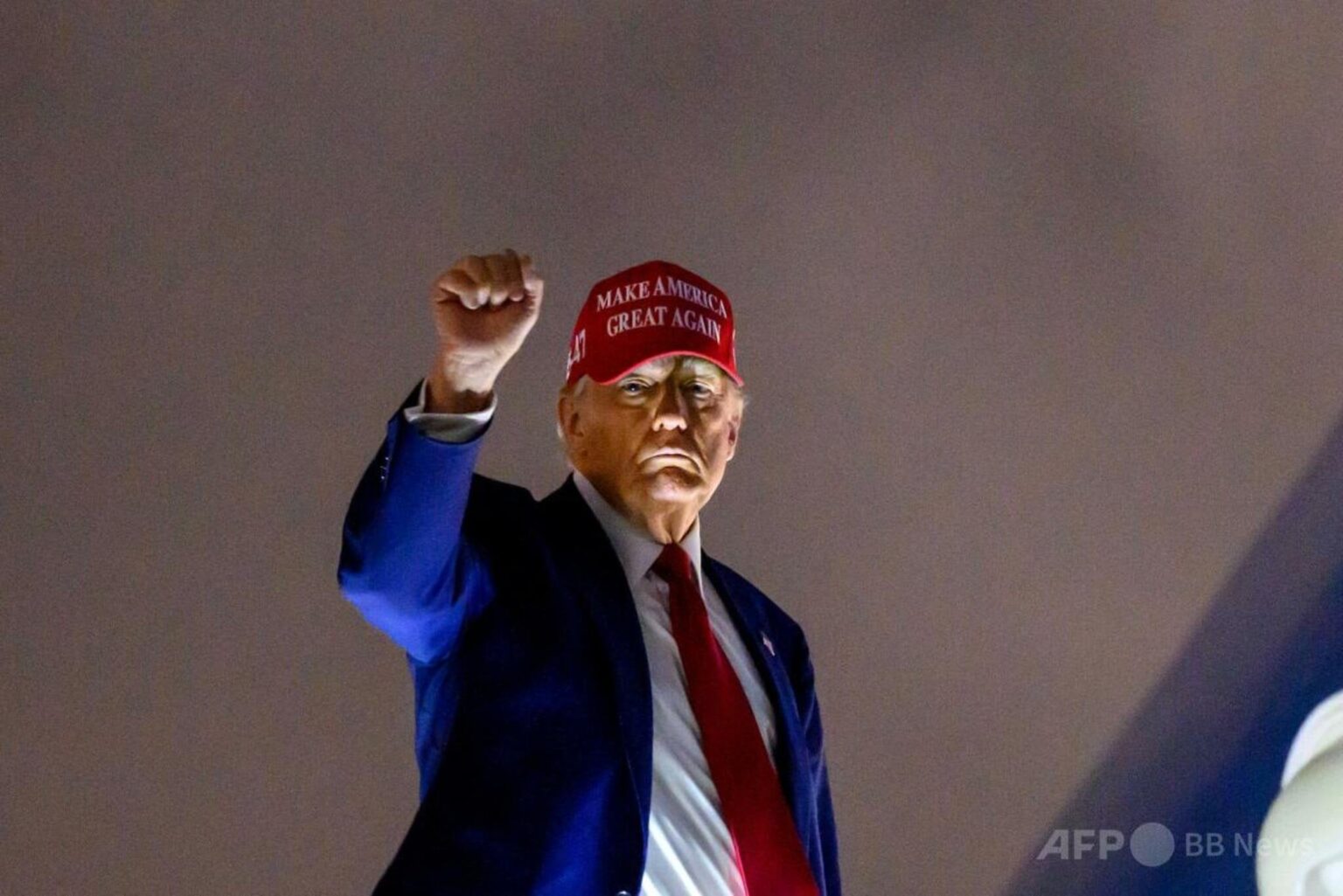 トランプ氏「耐え抜け」 関税発動で国民に檄（ＡＦＰ＝時事） - Yahoo!ニュース