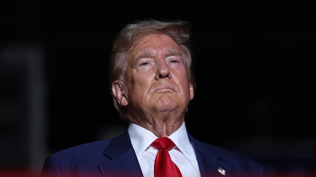 トランプは、スミーストライキのためにロシアに追加の制裁を課さないと言います