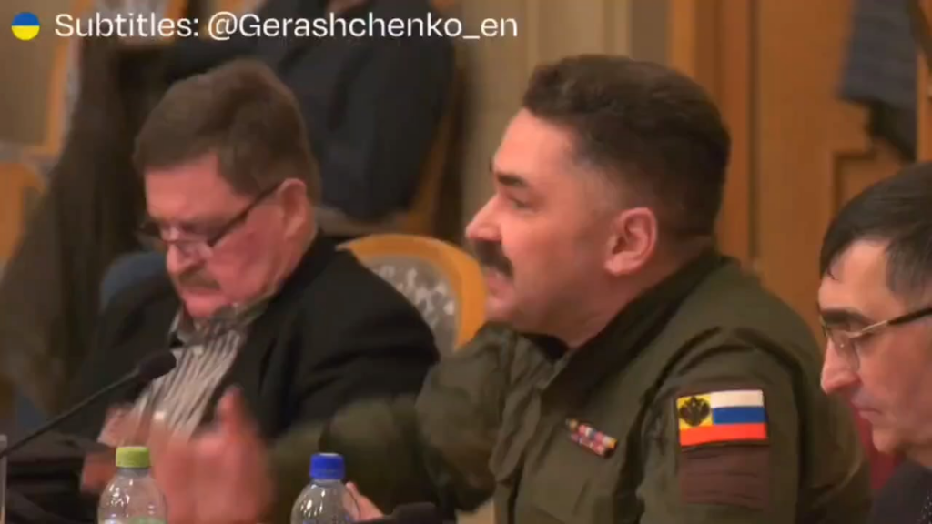 ロシアのアレクセイ・セリバノフ大佐は、ロシアのイベントで人々の団結のクラブと呼ばれています。