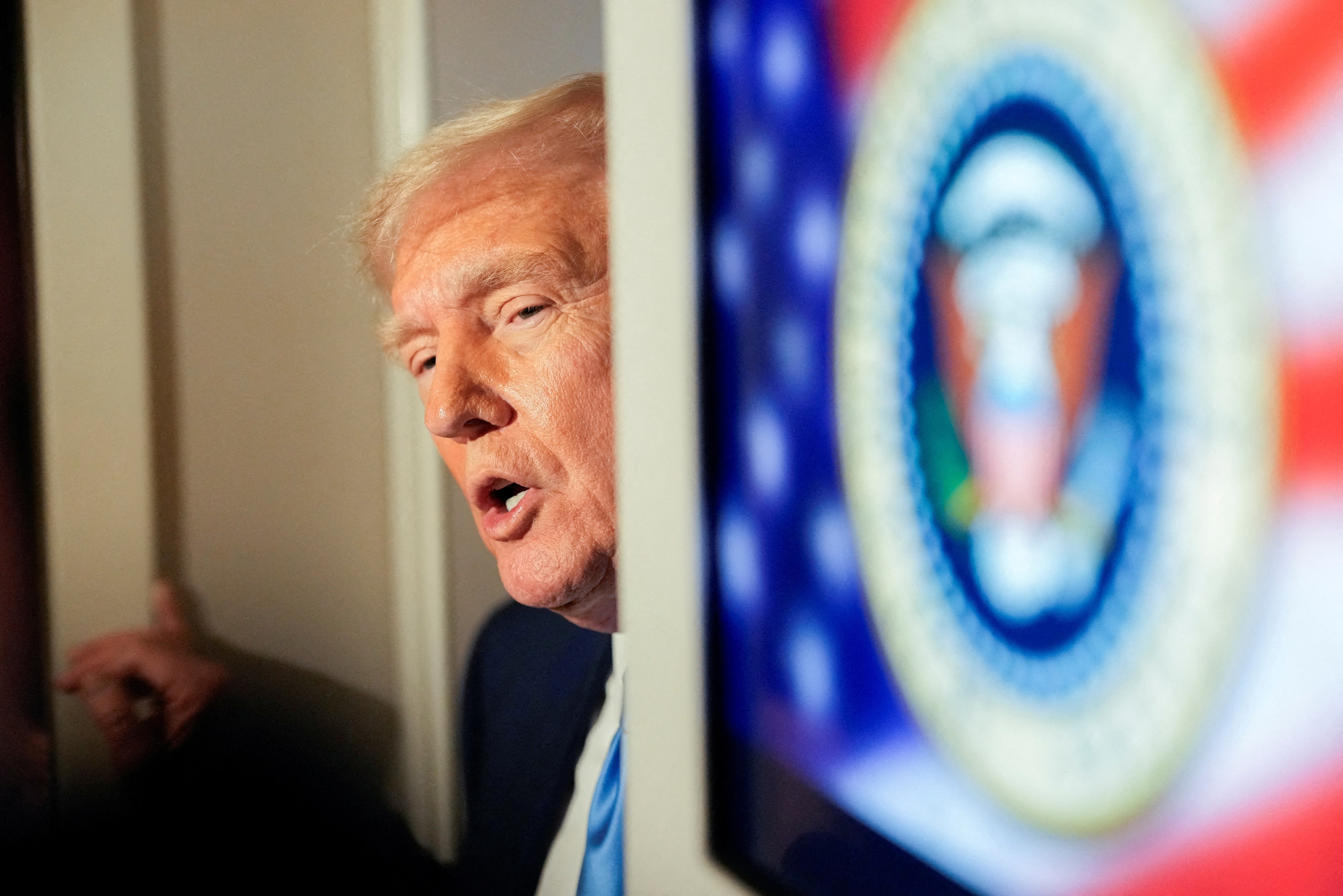 トランプ氏が対中追加関税警告、ＥＵは報復措置提案　市場の動揺続く