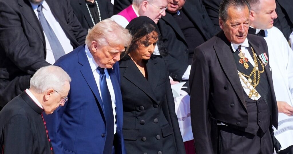 トランプは教皇の葬儀で数百万人の前で呼ばれます