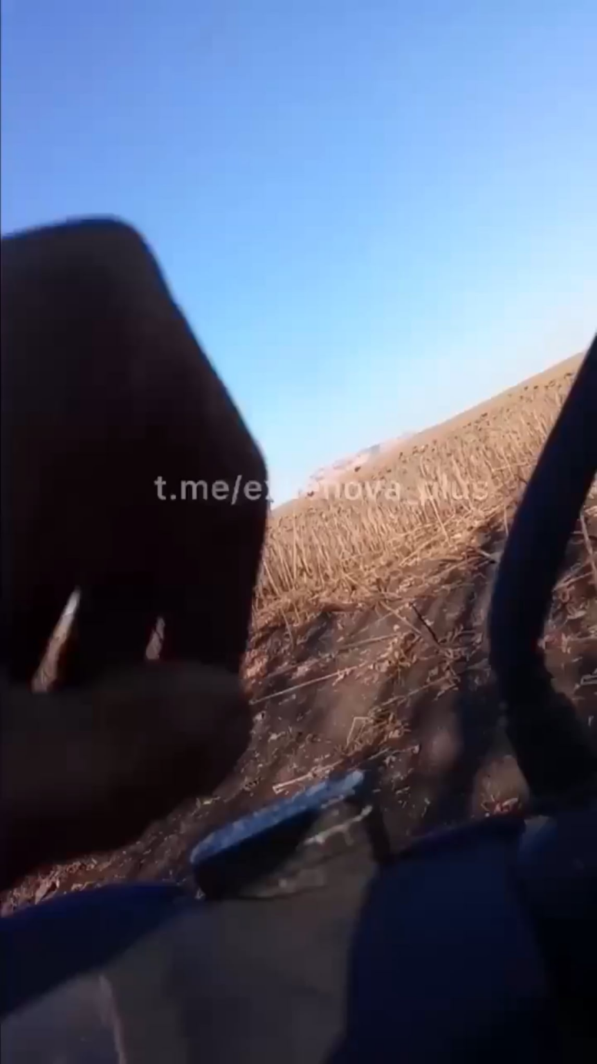 ロシアのスクータートルーパーがヒットマイ（NSFW）
