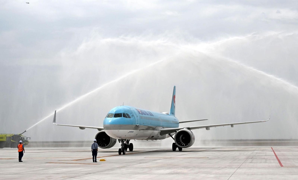 神戸空港に初の国際チャーター便就航 台北からスターラックス便、ソウルから大韓航空便|経済ニュース - 神戸新聞