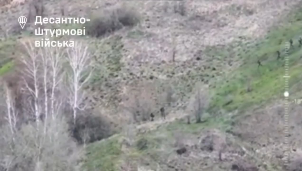 ロシアの兵士がカルスク地域で1つずつ反人鉱山を引き起こす