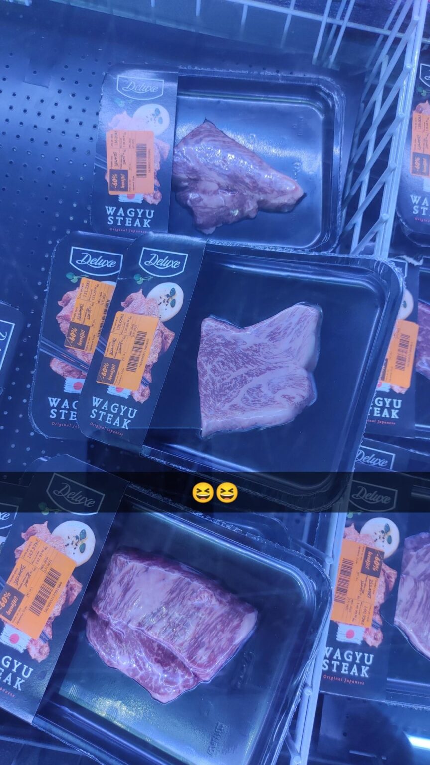 誰かがワギアステーキにlidlに来て、捨てられないように捨てられません（3500/kgから1400/kg）