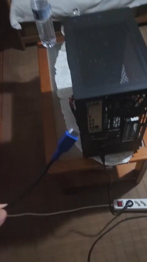 PCを修理する人はいますか？