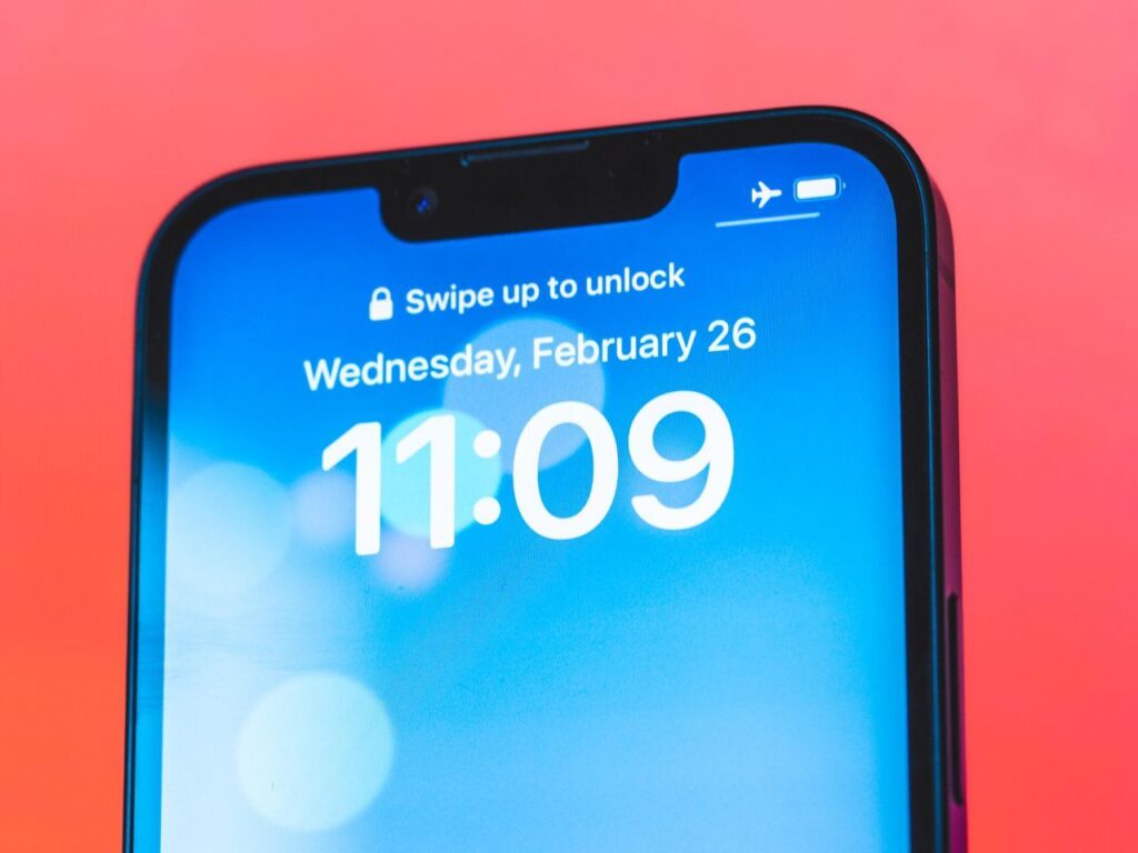 「iOS 18.5」初のパブリックベータ公開、メールアプリが地味に進化 - CNET Japan