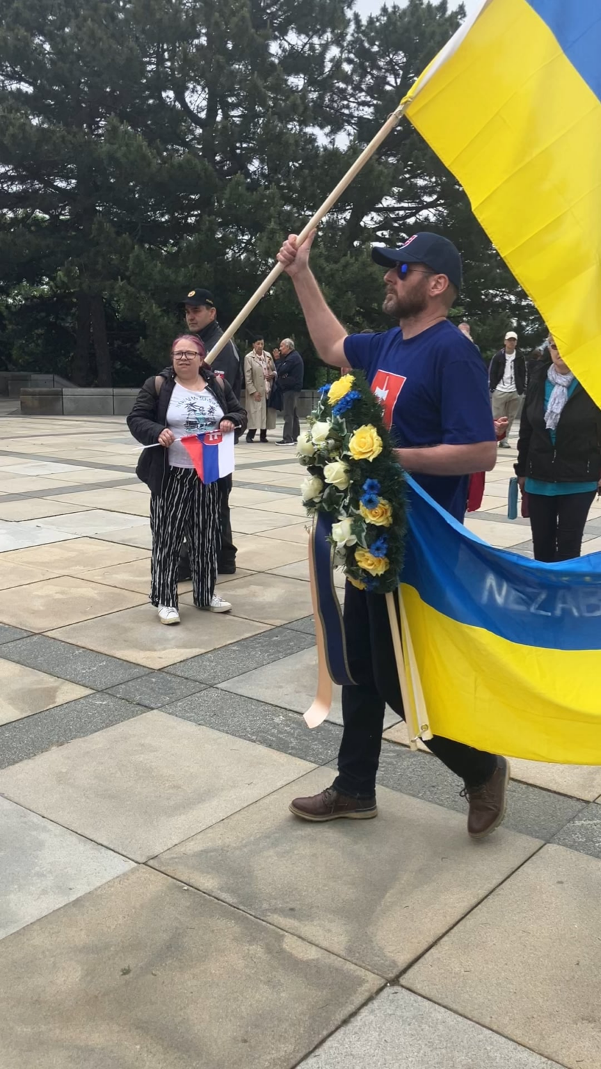 5月8日に追加される人。ロシア人だけでなく、ウクライナ人も自由だった。 ..忘れないでください:)