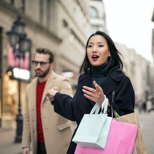 文化長官、英国の「観光税」見直しに前向き - FashionNetwork 日本