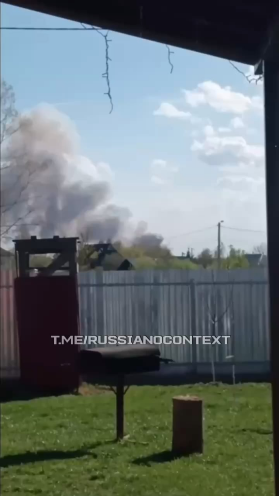 ロシア、バルソボでの第51番目のグラウアーセナルの二次的な大爆発の瞬間
