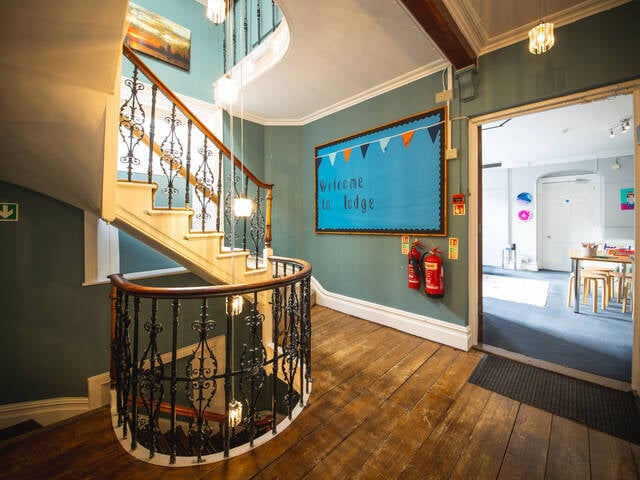 意外と知らない、「英国ボーディングスクール」の質素な生活…１日のリアルなタイムスケジュールを公開！ - with class -講談社公式