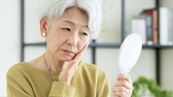 「歳とったね」「老けたね」は年齢ハラスメント。「おじさん」は何を言ってもいい属性ではない。教育学者・齋藤孝が教える、心の若さを保つコツ