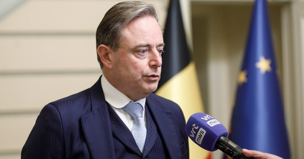 de wever政府は、Belfiusが10億を支払うことを要求します