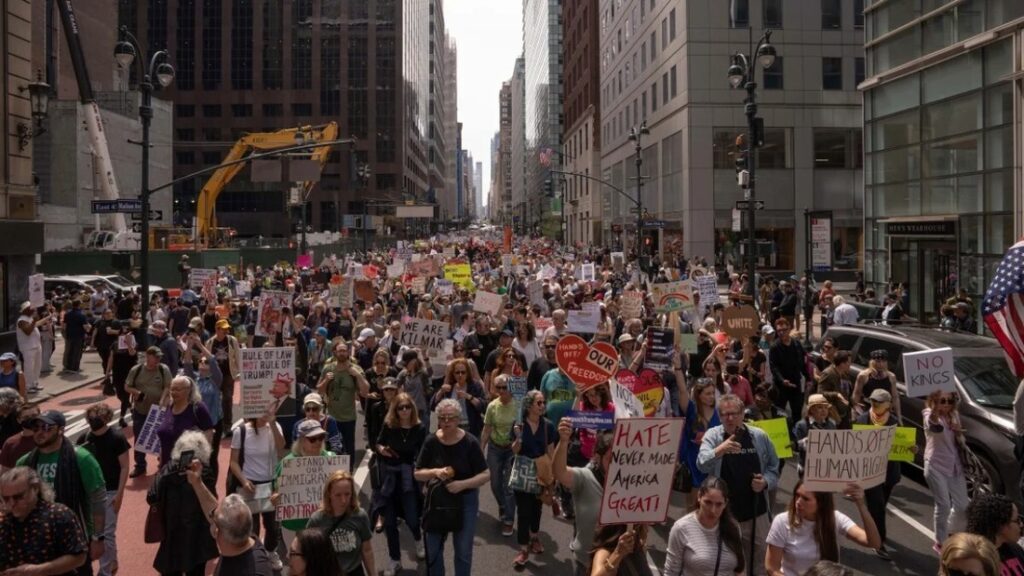 全米で「５０５０１」デモ、トランプ政権の移民政策など非難 - CNN.co.jp