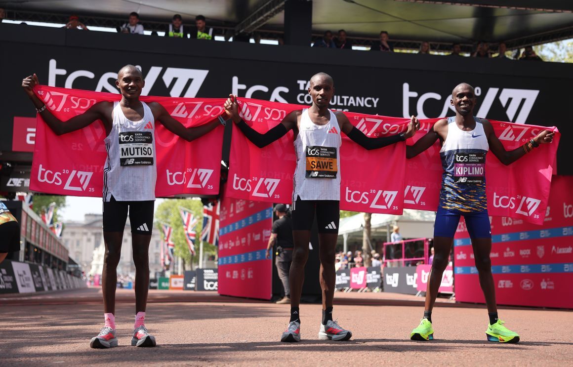 レース後の男子選手/Alex Davidson/Getty Images