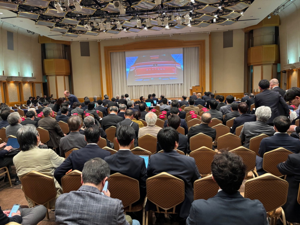 都内で開催されたホンハイEV戦略説明会には、300人を超える参加があった。