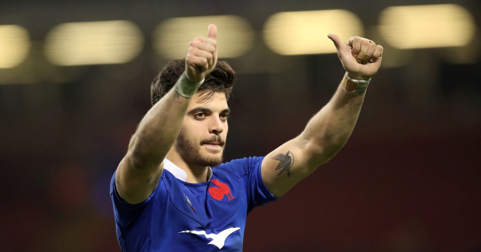 Ntamack back at flyhalf in French team to face New Zealand