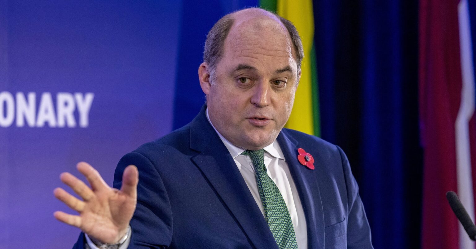 Britain sends metal detectors, defusing equipment to Ukraine