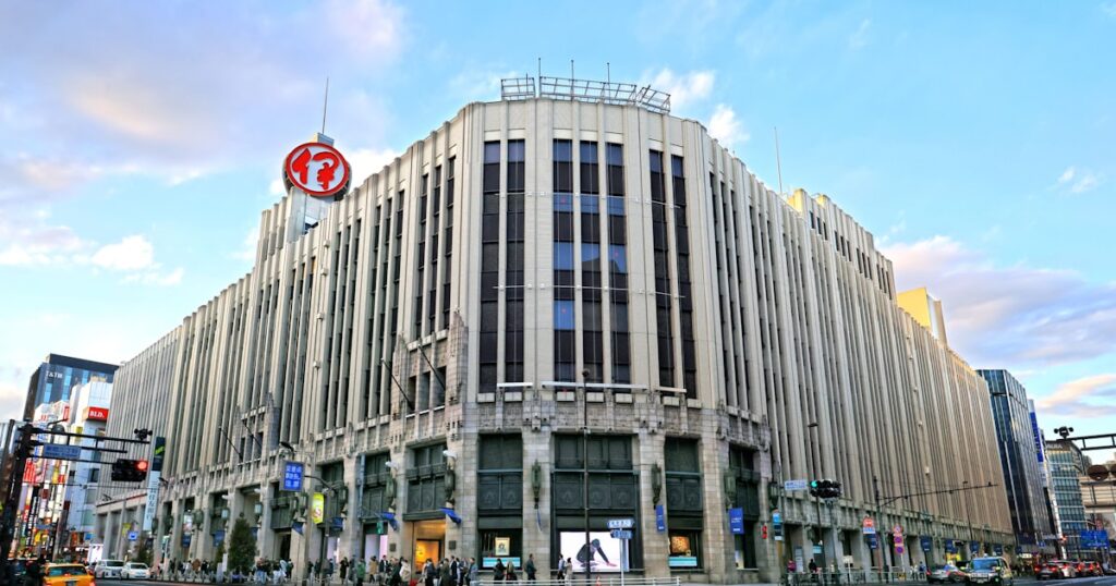 三越伊勢丹の株価反発 四半期初の訪日客1000万人超え – 日本経済新聞 三越伊勢丹の株価反発 四半期初の訪日客1000万人超え - 日本経済新聞