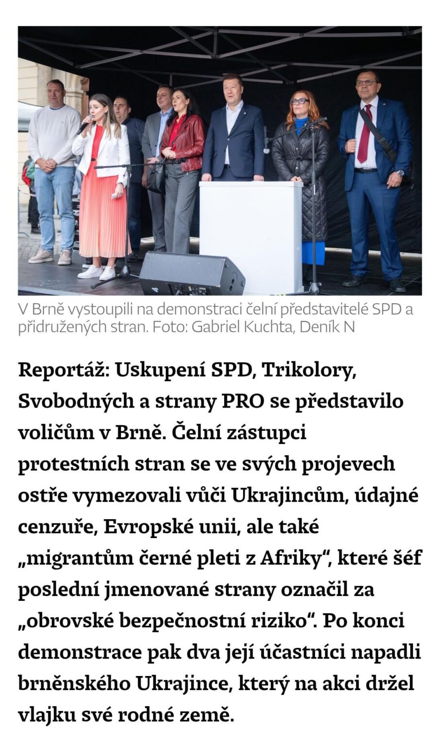 SPD、無料、トリコロール、およびウクライナと難民に対するBrnoのヘイトスピーチで動員。それから彼らの支持者は旗でウクライナ人をbeatった