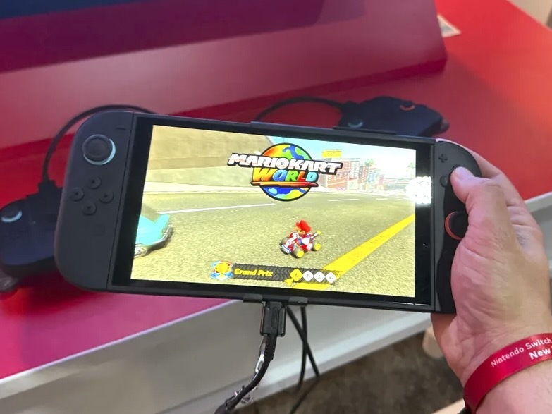 任天堂「スイッチ2」で数時間遊んだ正直な感想–マリオカート、ドンキーコング他【実機レビュー】 – CNET Japan 任天堂「スイッチ2」で数時間遊んだ正直な感想--マリオカート、ドンキーコング他【実機レビュー】 - CNET Japan
