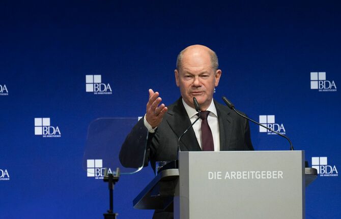 2024年10月22日、ドイツ経営者団体連合会（BDA）の2024年ドイツ経営者会議で演説するオラフ・ショルツ連邦首相（SPD）